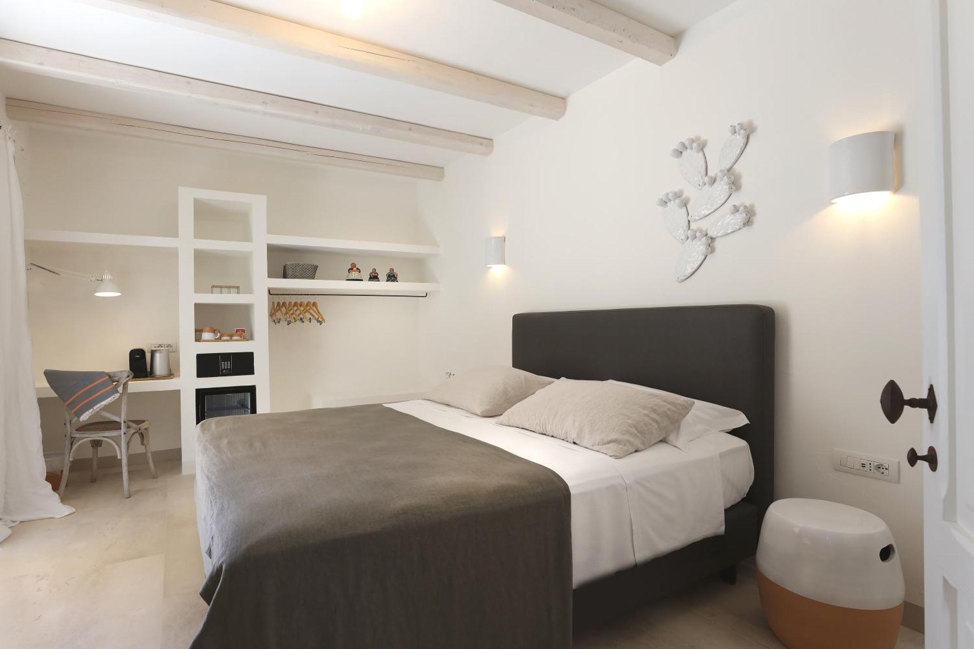 Borgo Sentinella Aparthotel Torre dell'Orso Exterior photo